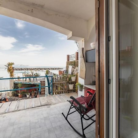 Marevestrum - Incantevole Casa Con Accesso Diretto In Spiaggia Bacoli Exterior photo