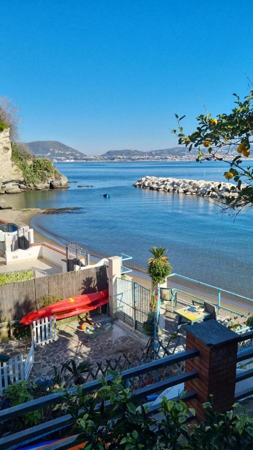 Marevestrum - Incantevole Casa Con Accesso Diretto In Spiaggia Bacoli Exterior photo