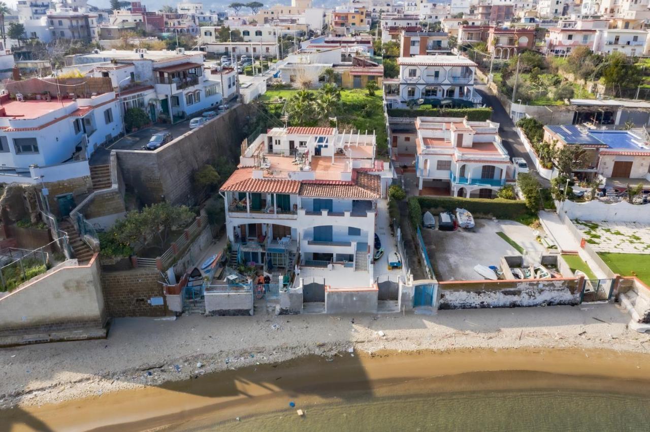 Marevestrum - Incantevole Casa Con Accesso Diretto In Spiaggia Bacoli Exterior photo